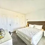 Апартаменты Paulmarie Stunning View *