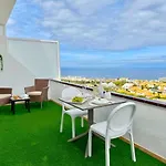 Paulmarie Stunning View Апартаменты